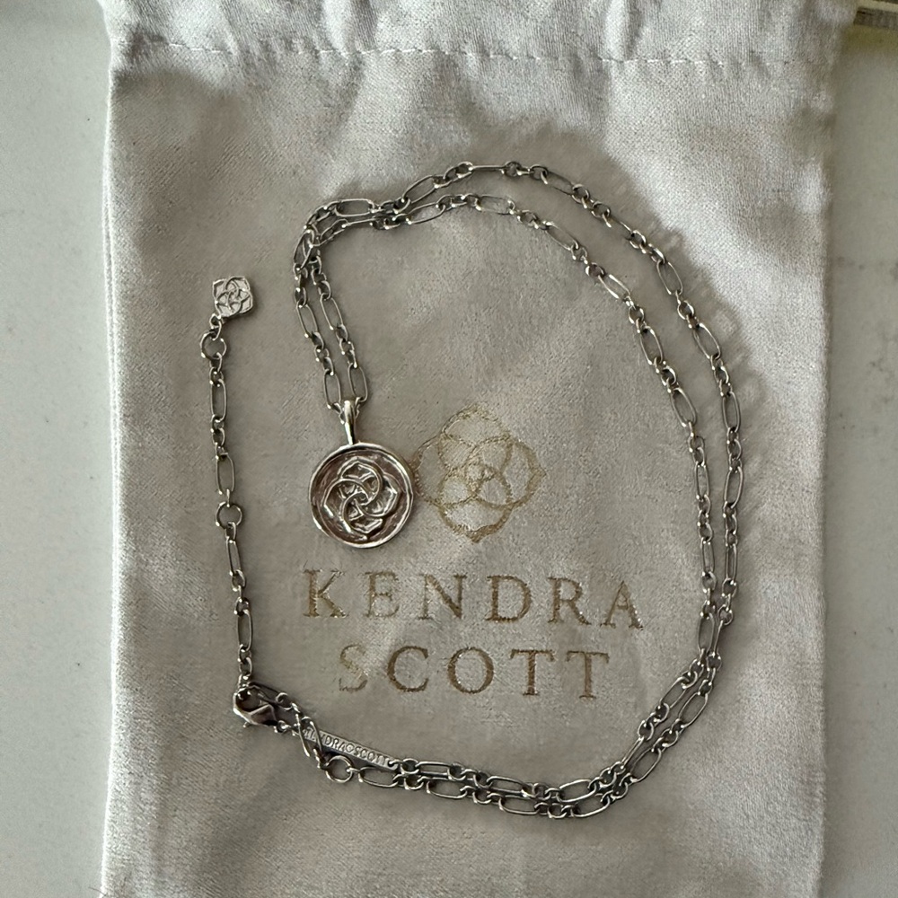 Limited Edition Kendra Scott Dira Coin Pendant Necklace in Silver